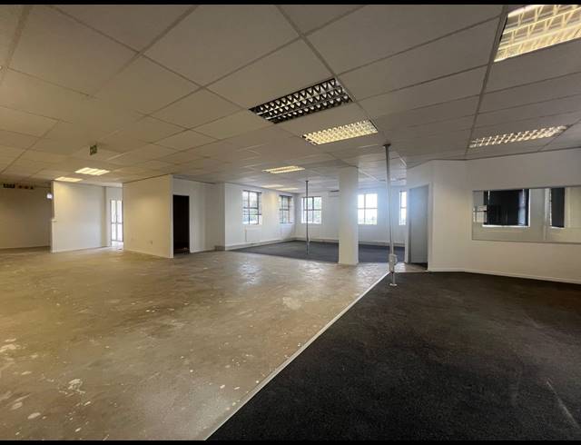 224M² OFFICE TO LET IN MEYERSDAL
